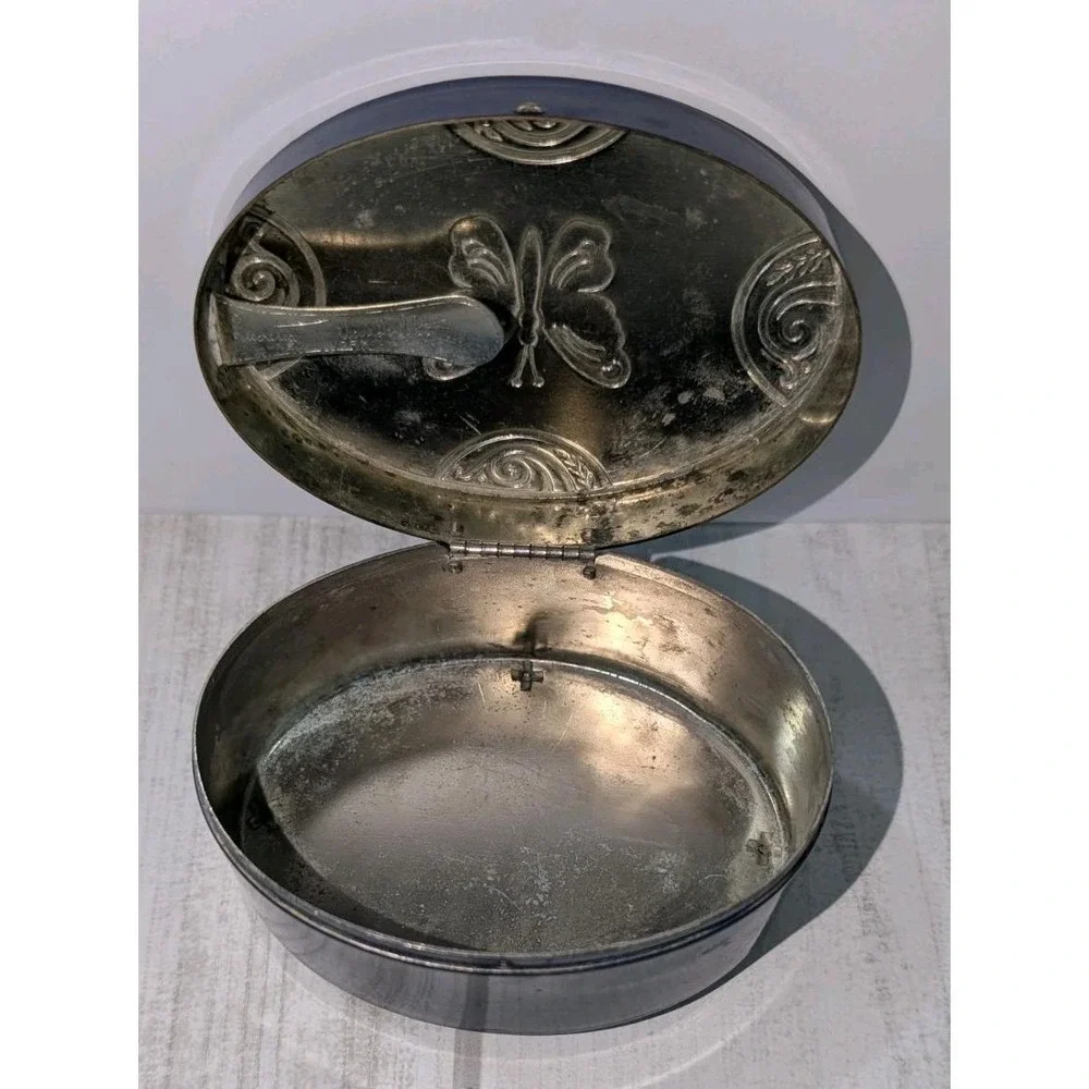 Antique Lucretia Vanderbilt Face Powder Tin Vanity Box Butterfly Decor 1920s